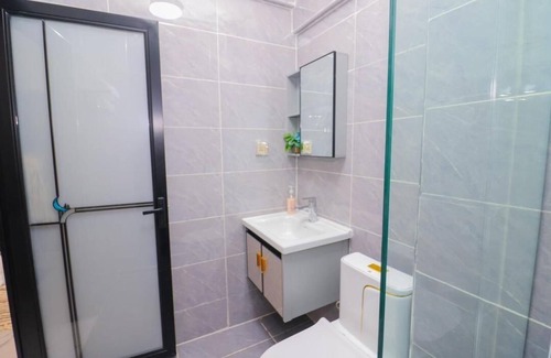 Mashonaland West Casa | Spacious building with 9 bedrooms, WiFi, fitness room in terrific Nyabira