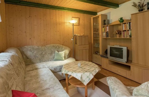 Neustadt/Harz Casa | Spacious Bungalow in Neustadt Germany with Garden
