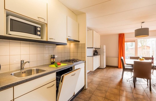 Borger Casa | Amplio bungalow cerca del Hunebedcentrum
