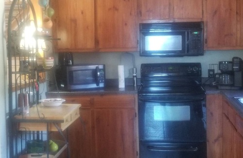 Kettle Falls Casa | Spacious Cabin Style House, Amazing Expansive Lake views!