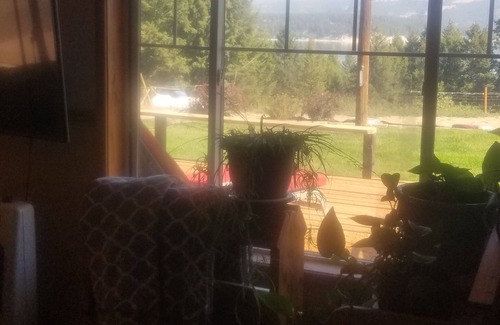 Kettle Falls Casa | Spacious Cabin Style House, Amazing Expansive Lake views!