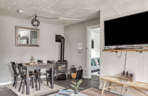 Zigzag Cabina | Spacious cabin w/ hot tub, bbq, near Zig Zag river, Riverbend #3