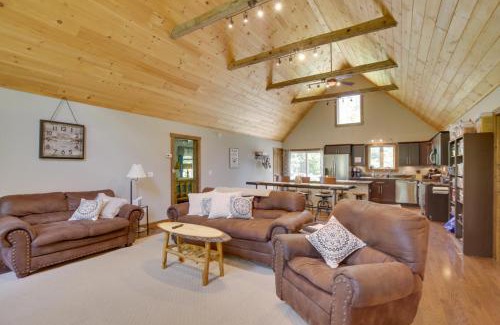 Oxford Casa | Spacious Cabin with Private Dock on Thompson Lake