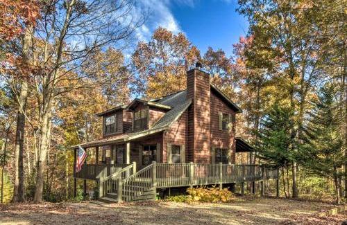 Blairsville Casa | Spacious Cabin with Furnished Deck and Hot Tub!