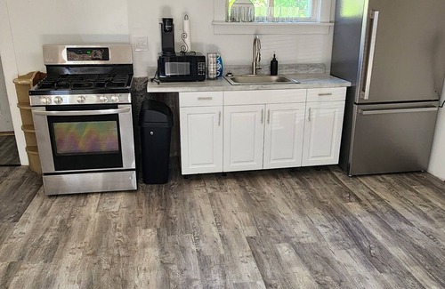 Canton Casa | Spacious Canton House 5BR, 3 bathroom, WiFi, AC, Great Location