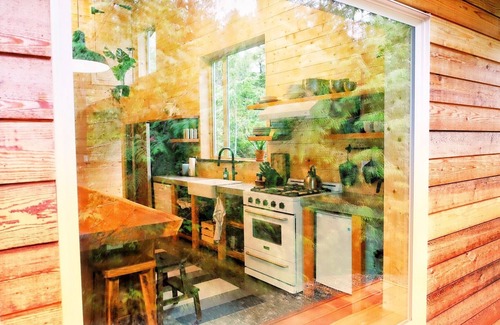 Tofino Casa | Spacious cedar home is close to beach - built with families and surfers in mind.