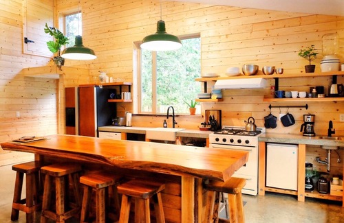 Tofino Casa | Spacious cedar home is close to beach - built with families and surfers in mind.