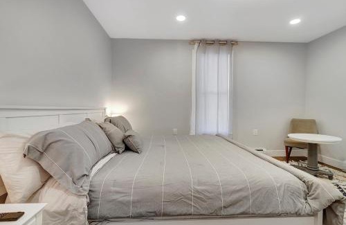 East Haven  Rutland County Casa | Spacious Central 4BR, Ski & Bike