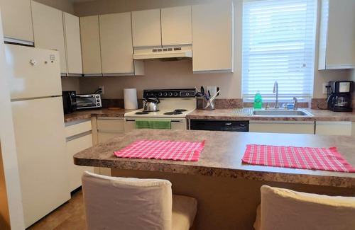Mount Vernon Apartamento | Condominio céntrico con estacionamiento