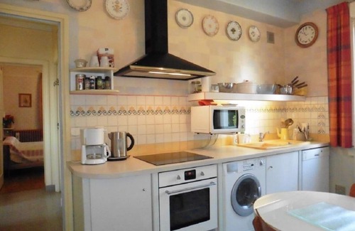 Saints Casa | Spacious charming Villa *** near Paris Disney. Countryside.Patio. Great comfort.