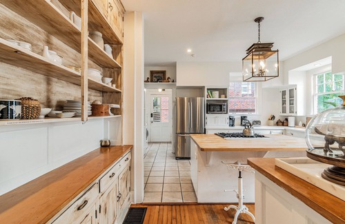 Palma Ceia Casa | Spacious charming 4-bedroom house in S Tampa Near Water/Downtown