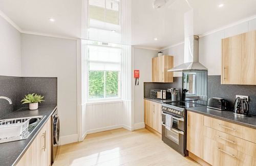 Dunfermline Apartamento | Spacious City Apartment - Dunfermline