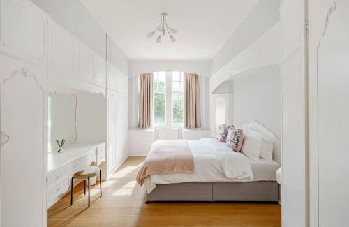 Dunfermline Apartamento | Spacious City Apt - Dunfermline