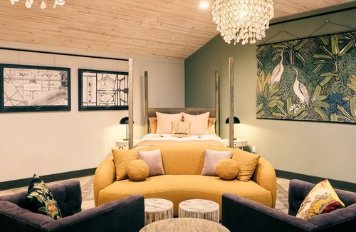 Bellville Apartamento | Spacious Clubhouse Suite Pool