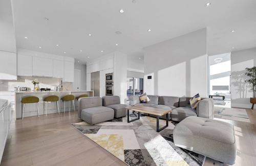 Squamish Casa | Spacious, comfortable family home situated in a serene location. Stunning views!