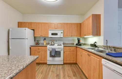 Marina del Rey Apartamento | Spacious, Comfortable, and Central Condo