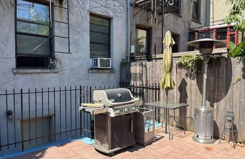 Clinton Hill Apartamento | Spacious! Comfy, 2BR/2Bath, Duplex - w/Private Garden in Clinton Hill, Brooklyn