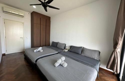 Tanjung Bungah Apartamento | Spacious Comfy 8pax, 3 Bedroom, 2 Car Park, The Landmark