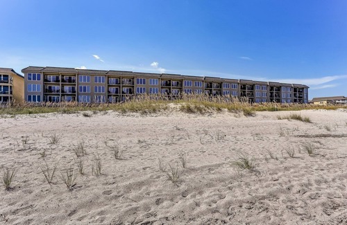 Ocean Cay Condominio | Spacious Condo Just Steps from the Atlantic by RedAwning