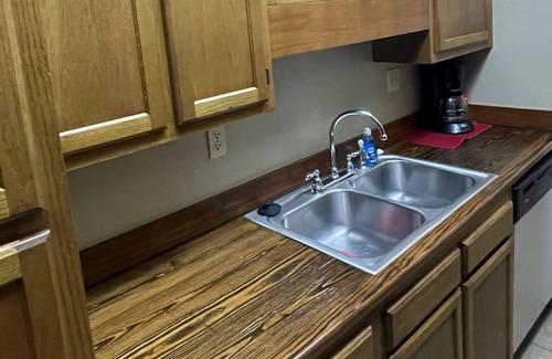 Freetown - Port Rico Condominio | Spacious Condo Near Downtown Lafayette