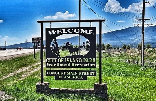Island Park Condominio | Spacious Condo near Yellowstone Park