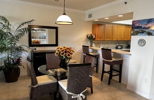 New Smyrna Beach Condominio | Spacious condo in desirable Ocean Walk complex with ocean views & large balcony!