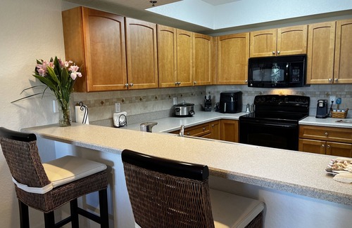 New Smyrna Beach Condominio | Spacious condo in desirable Ocean Walk complex with ocean views & large balcony!