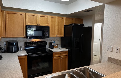 New Smyrna Beach Condominio | Spacious condo in desirable Ocean Walk complex with ocean views & large balcony!