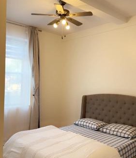LaSalle Apartamento | Spacious Condo with a Bright Interior