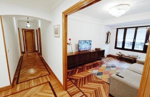 Gros Apartamento | Spacious Confortable Next Beach and Pintxos Area