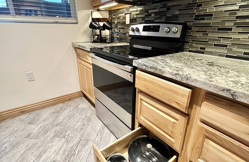 Escobedo Historic District Casa | Spacious Contemporary Bungalow in Historic Mesa