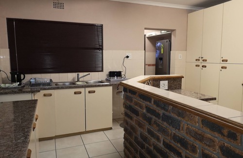 Cape Town Casa | Casa familiar espaciosa, acogedora, moderna y segura