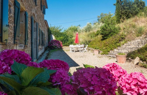 Gaja-et-Villedieu Casa | Espaciosa casa de campo rodeado de viñedos en Gaja-et-Villedieu