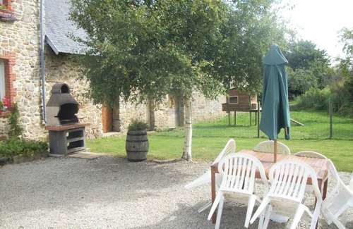 Le Valdecie Cabaña | Casa espaciosa en Bricquebec: jardín, barbacoa, WiFi, acepta mascotas, cerca de la costa