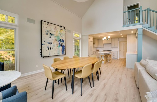 Muskegon Cabaña | Spacious Cottage on Lake Michigan: Stunning Views!
