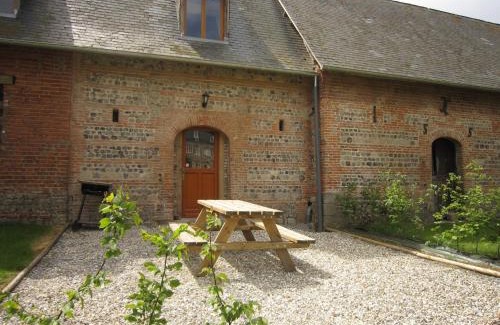 Le Bourg-Dun Casa | Spacious Cottage with Private Garden in Normandy