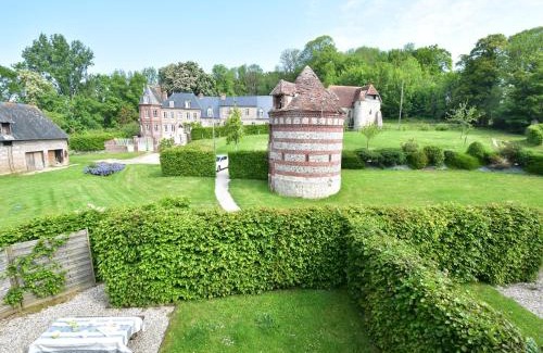 Le Bourg-Dun Casa | Spacious Cottage with Private Garden in Normandy