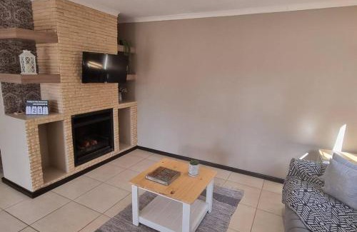 Port Elizabeth Apartamento | Spacious Cottage
