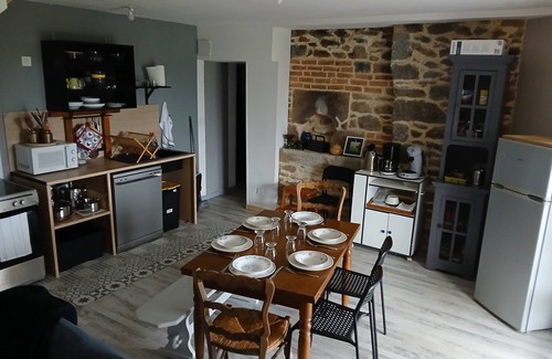 Maen-Roch Casa | Spacious country house with many sights nearby