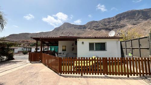 San Bartolome de Tirajana Apartamento | Spacious Country House Near Fataga