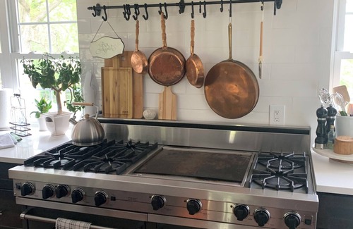 Fitchburg Casa | Spacious country retreat w/pool 10 minutes to downtown Madison! Pet friendly!