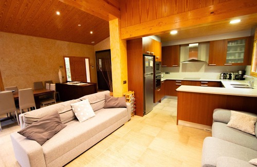 Sils Villa | Espaciosa casa de campo en Costa Brava, relájate!