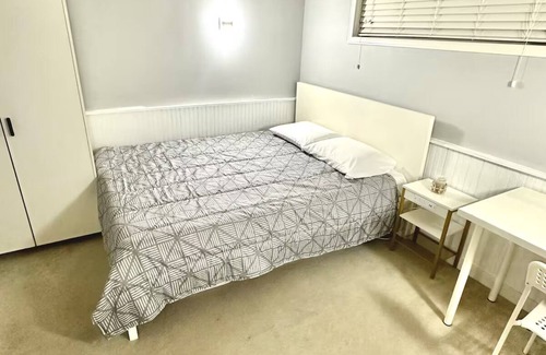 Curran Hall Apartamento | Spacious & Cozy 2 Bdrm Stay in Toronto
