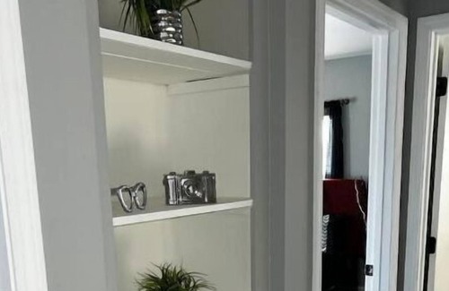 Northeast Kansas City Casa | Spacious cozy home w/ GameRoom!