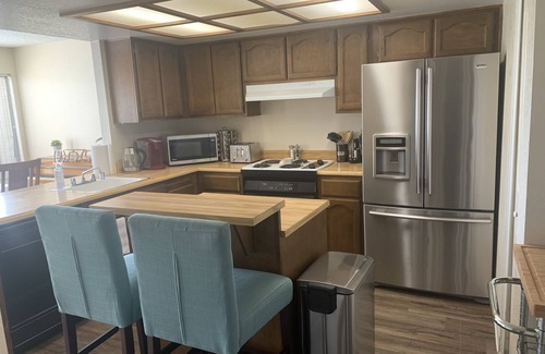 West Sacramento Casa | Spacious, cozy, quiet, safe, & lovely place to stay! Great location!