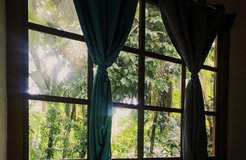 Bahía Drake Casa | Spacious bungalow 1' walk to the beach, Drake Bay