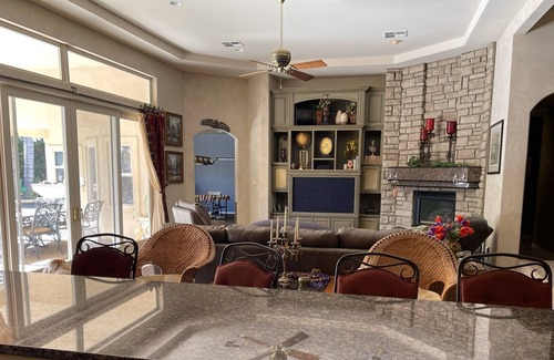 Rosedale Casa | Spacious Custom 4 BR King Beds with Swimming Pool, Outdoor Kitchen and Fire Pits