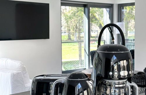 Kressbronn Apartamento | Spacious, modern loft apartment over 2 floors, 2 minutes to the lake