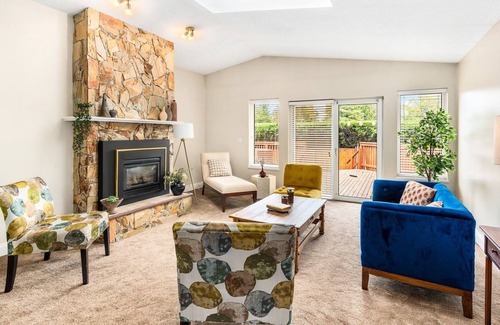 Delta Casa | Spacious Delta Oasis Sleeps 14