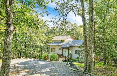 Bushkill Casa | Spacious Design Lodge In Woods - Bushkill